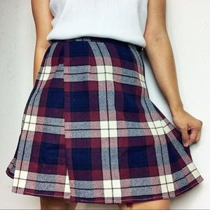 Vintage Laird-Portch Plaid Red Wool Pleated Skirt